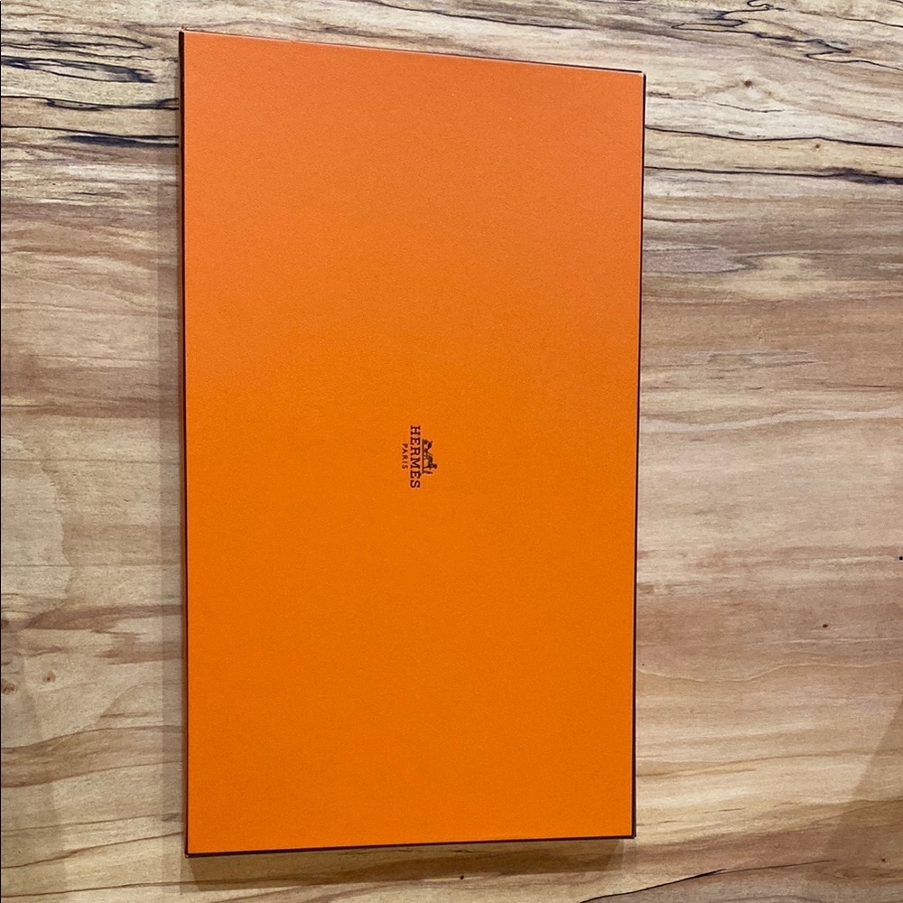 Hermès Signature Large Gift Box